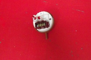 Waschmaschine HOTPOINT AQXGF149PI UK DRUCKSCHALTER