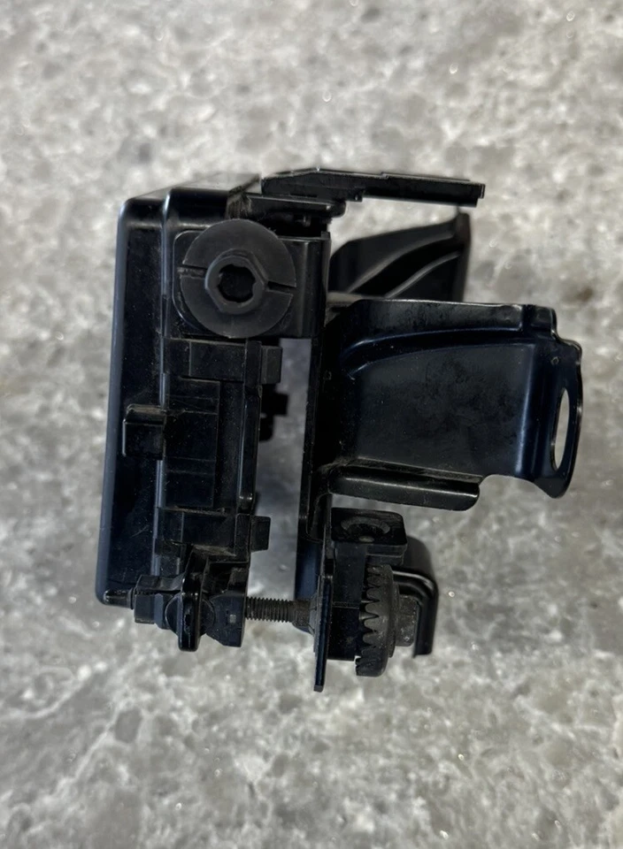 Unidad de módulo sensor de distancia de control de crucero OEM 15-17 Toyota Prius V 88210-47070 Foto 2 de 4