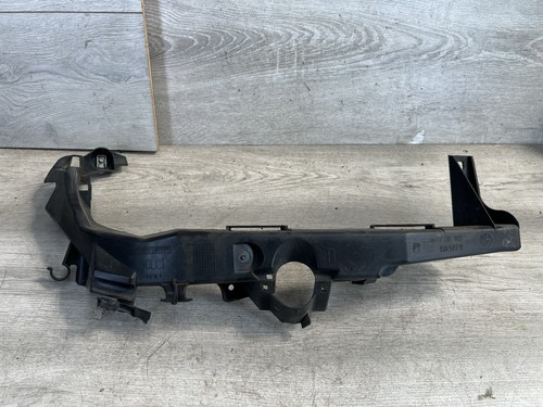 OEM BMW 3er E90 E91 LCI SEITENSCHEINWERFER HALTER RECHTS 7138402