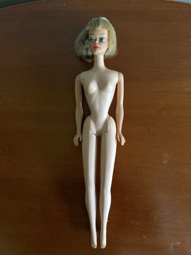 Vintage Long Hair American Girl Blonde Barbie Doll High Color, Japan 1960s NICE