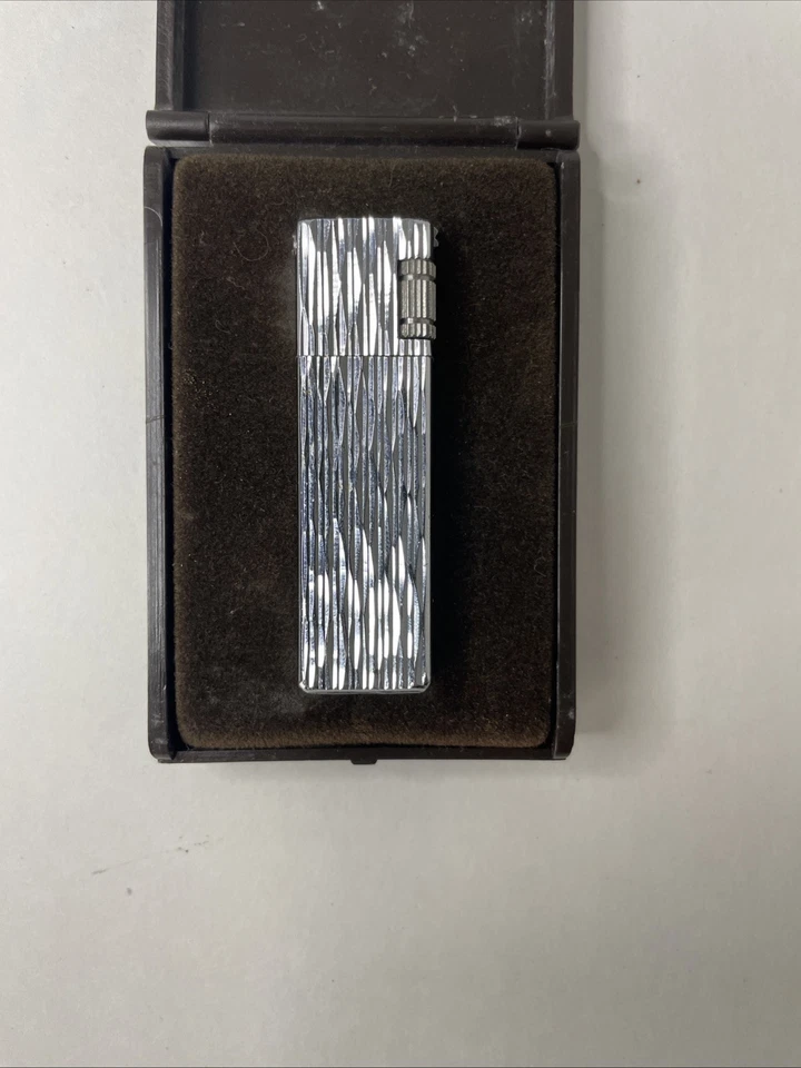 Encendedor de butano vintage WIN International Japón tono plata en caja sin probar Foto 2 de 4