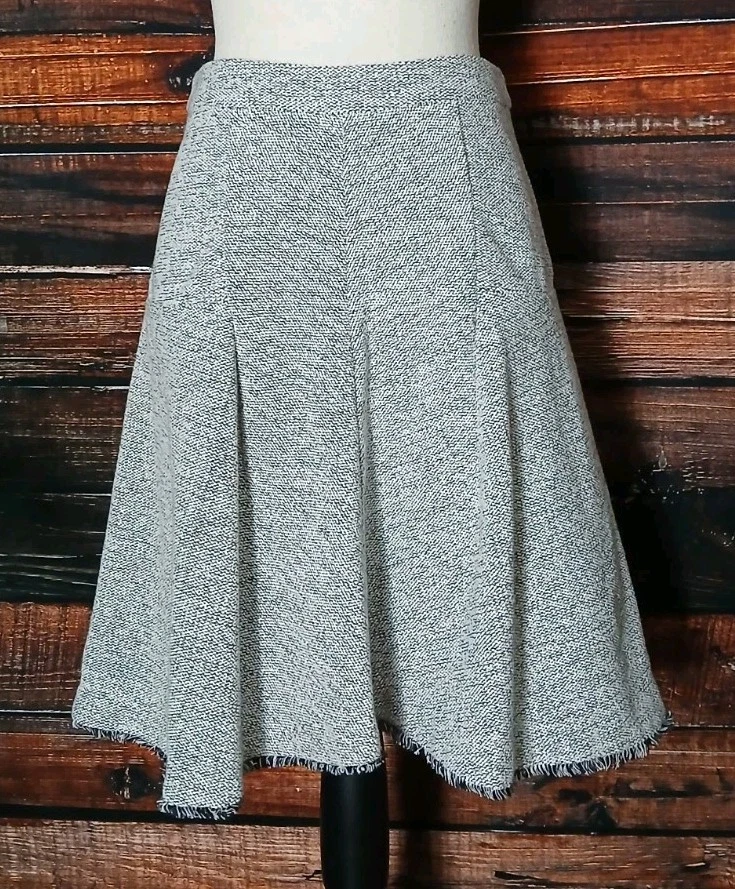 Ellen Tracy Skirt Size 8 Flared Tweed Knit Frayed Hem Light Gray Marled READ - Image 3 of 4