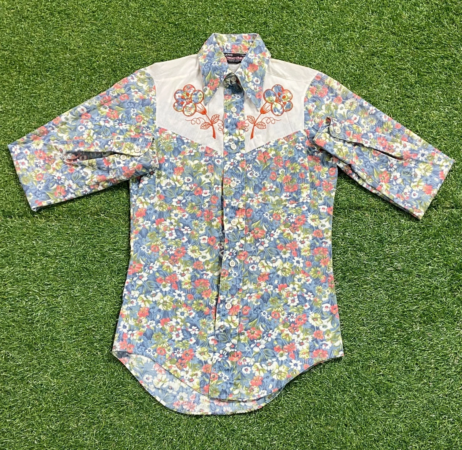 Vintage Floral Button Down Shirt Made USA Size Small Flower Classic Hippie 70s