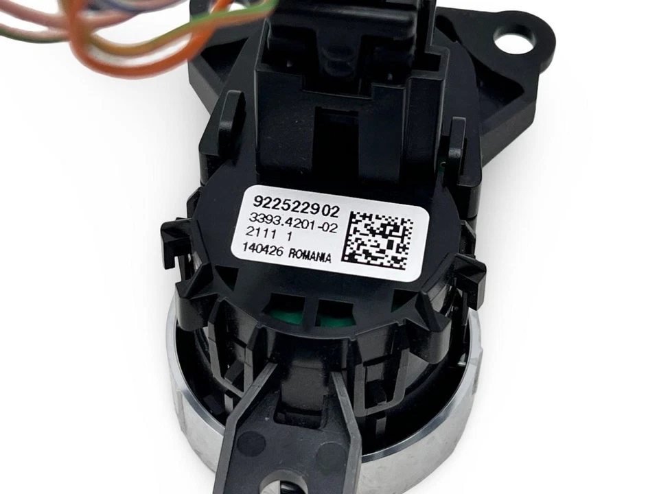 2009-2015 BMW 750I Ignition Push Button Switch With Key - Image 2 of 4