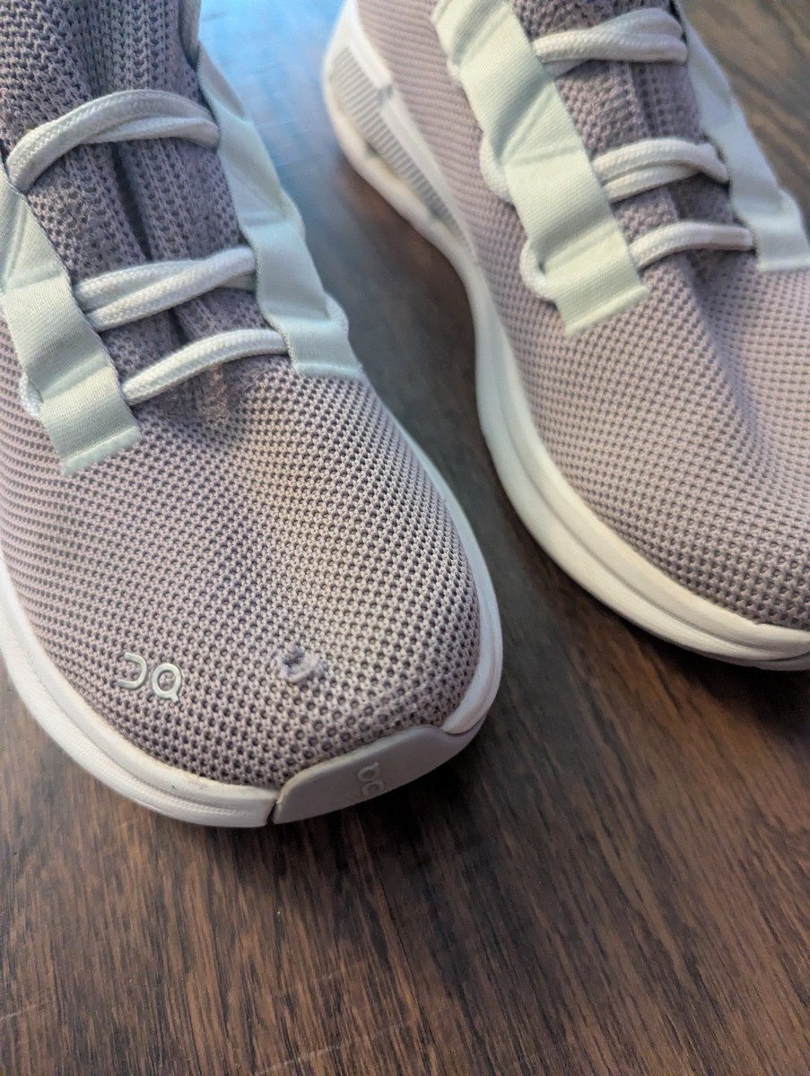 On Running Cloudeasy Women’s Size 8.5 Sneakers – Heron/Aloe View 2