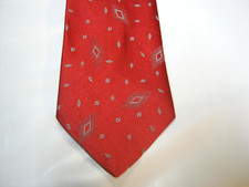 Van Heusen red gray geometric Silk tie 55 x 3.5 Necktie 15875