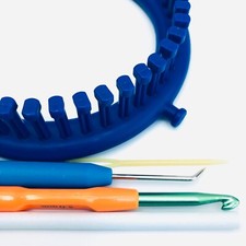 KnitUK Round Blue Knitting Loom. 44 pegs fitted (medium gauge loom).