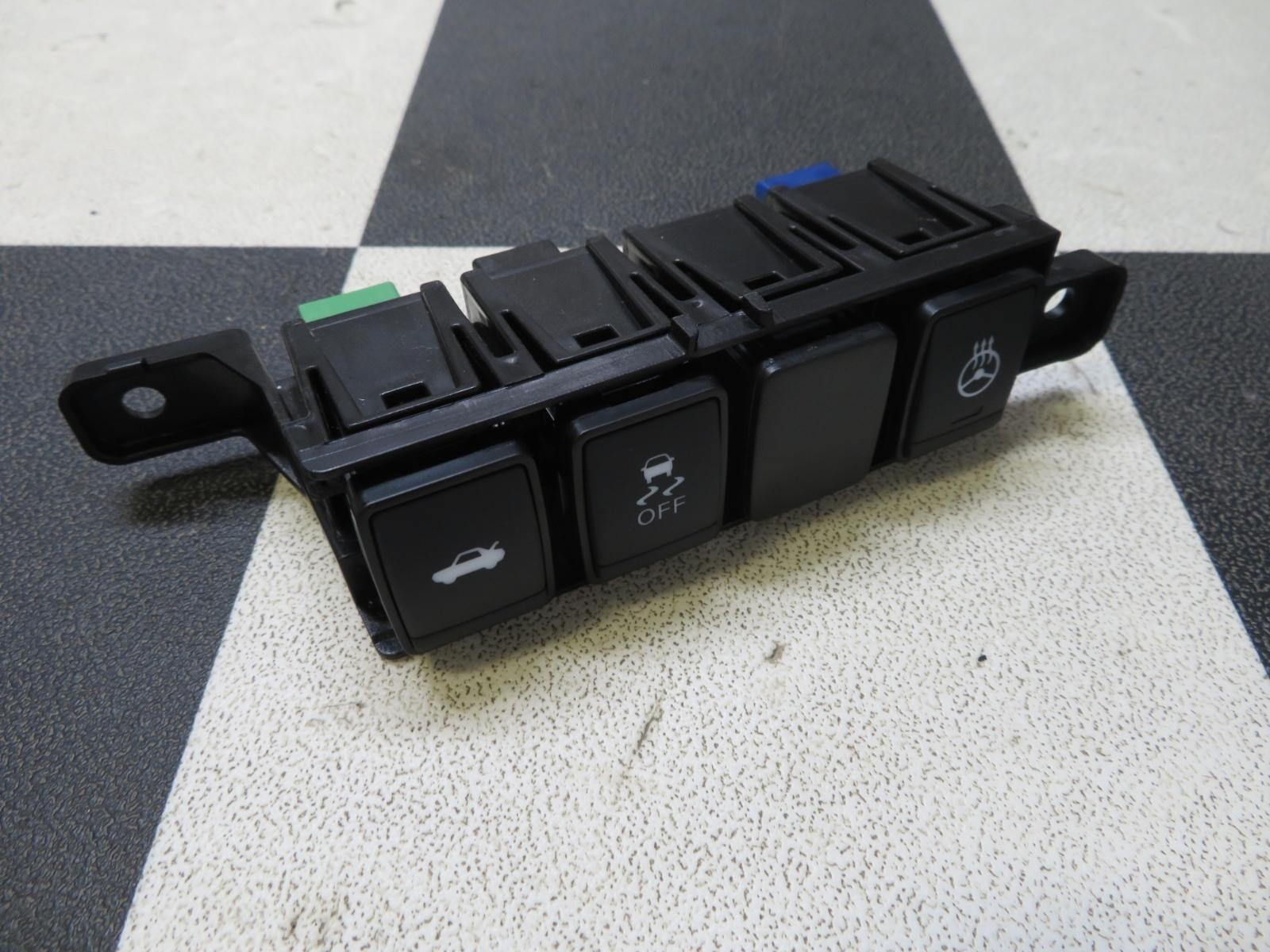 2018 NISSAN ALTIMA TRUNK RELEASE TRACTION CONTROL HEATED STEERING WHEEL