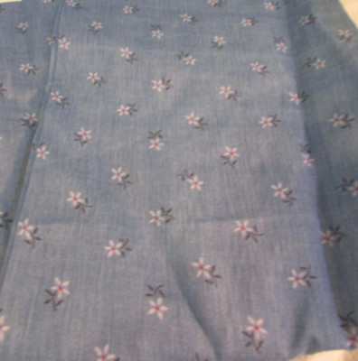 VINTAGE LIGHT SHEER DENIM BLUE DAISY  sewing general  18''x3 yard'  fabric