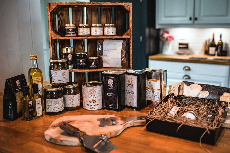 Autumn black truffles - Fresh - for sale.Free Royal Mail next day before 1PM - Image 3 of 4