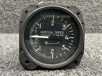 7040 United Instruments Vertical Speed Indicator (Code: C.18, Lighted)