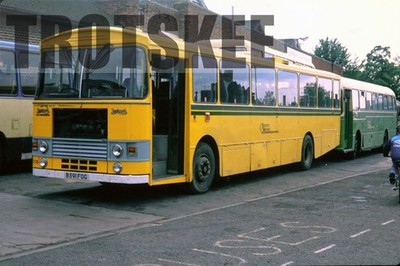 35mm Dia Southern National Leyland Tiger Marshall 2216 B591FOG 1996 Original