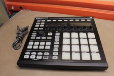 Native Instruments Maschine MK2 Stuck on start For Parts/Repair AS IS