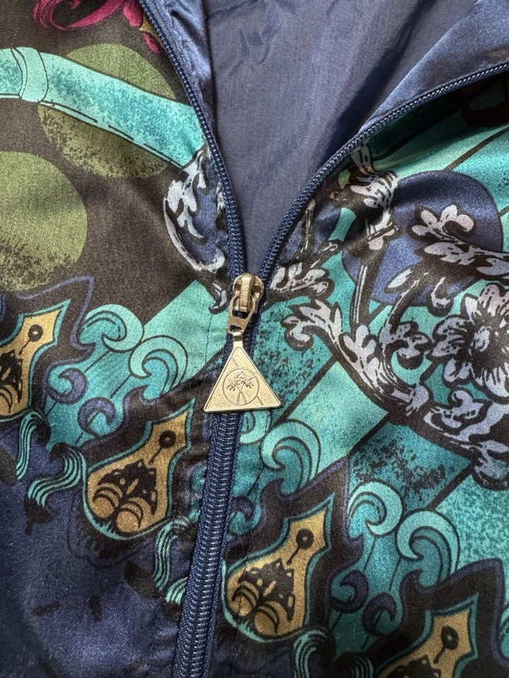 CHAQUETA COLORIDA VINTAGE CASUAL ISLE MUJER TALLA L CREMALLERA COMPLETA 100% NYLON AZUL. Foto 4 de 4