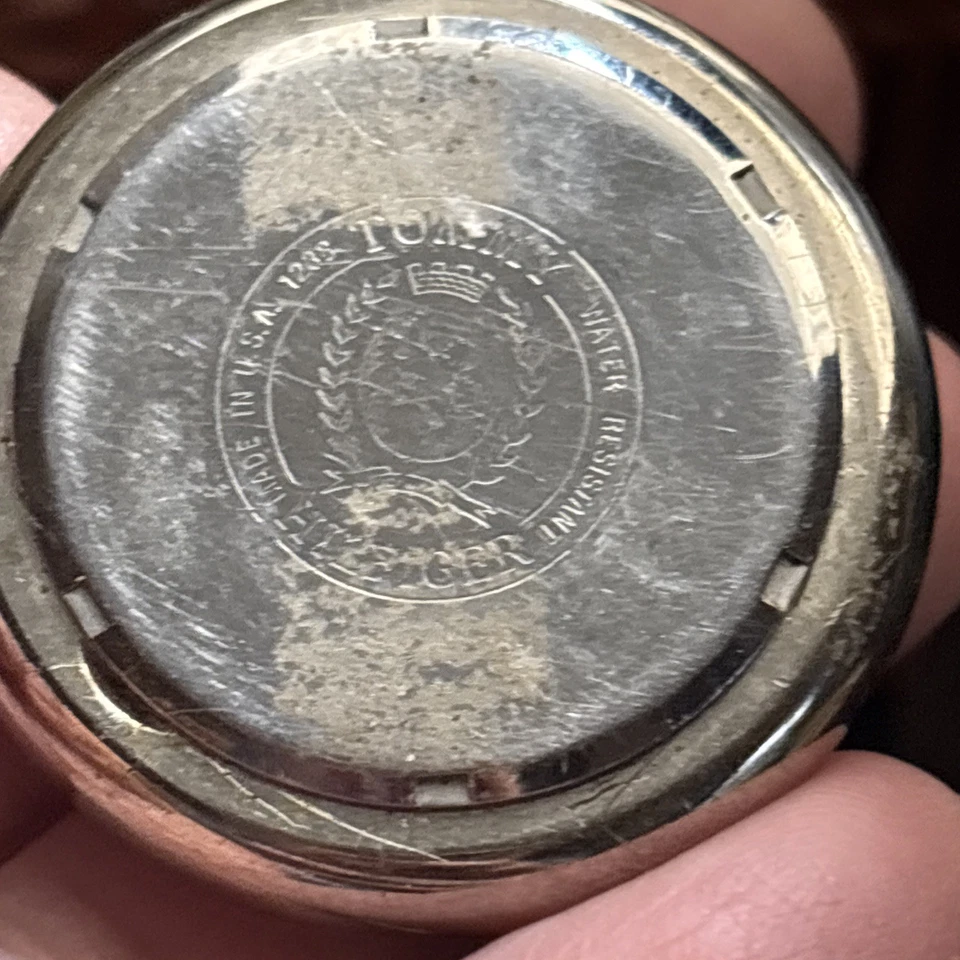 Карманные кварцевые часы Tommy Hilfiger ювелирные изделия нуждаются в новом аккумуляторе как есть 1,5 X 1,5 дюйма - Изображение 4 из 4