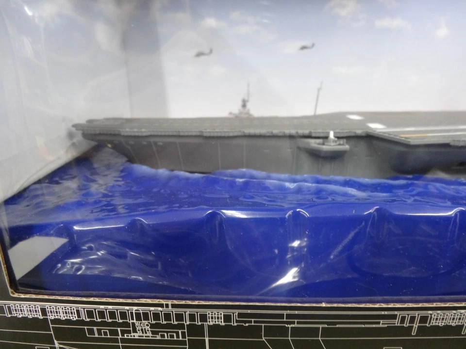 Forces of Valor USS Enterprise CVN-65 1:700 Aircraft Carrier Series diecast - Image 4 of 4