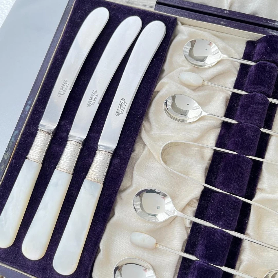 [UK] [White Mother of Pearl] Afternoon Tea Cutlery Set with Special Case - Image 4 of 4