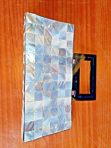 MID CENTURY PERLMUTT GEFLIESTE HANDTASCHE / UNBENUTZTER NEUZUSTAND  - Bild 1 von 6