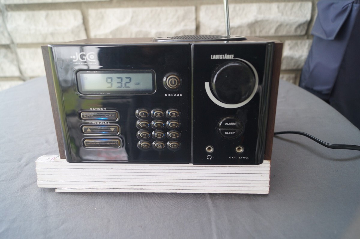 Sehr gepflegtes JGC NR 200 Radio Radiowecker ,Uhrenradio