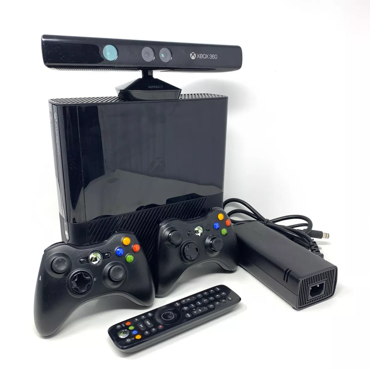 Console Xbox 360 Arcade 4 GB com Kinect Microsoft em Promoção é no Bondfaro