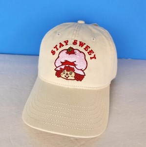 Strawberry Shortcake Trucker Hat | eBay display picture 1