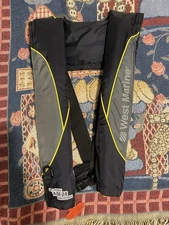 West Marine CO2 Coastal Automatic Inflatable PFD Life Vest Adult Jacket A/M-24