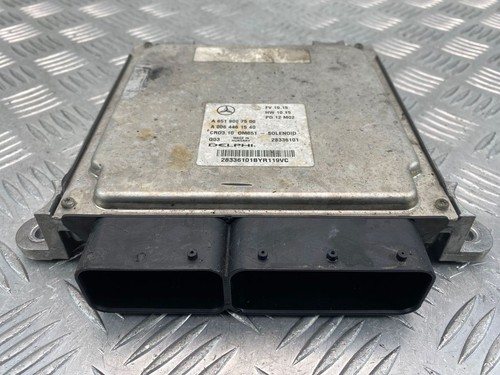 Mercedes C220 CDI W204 Motorsteuergerät/-modul A6519007500 PFF7530