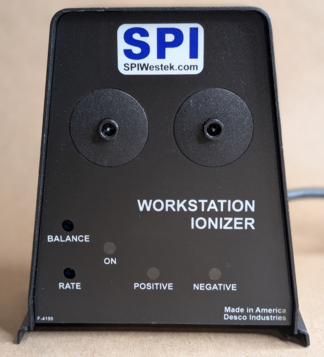 Desco 94001 SPI Westek Workstation Ionizer 220V Fanless ESD Counter Unit