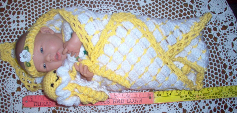 New, crochet 6 pc preemie/doll layette, yellow, easy on/off
