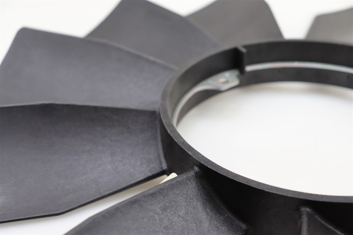 NEW OEM Mercedes-Benz Engine Cooling Fan Blade 6062000123 E300