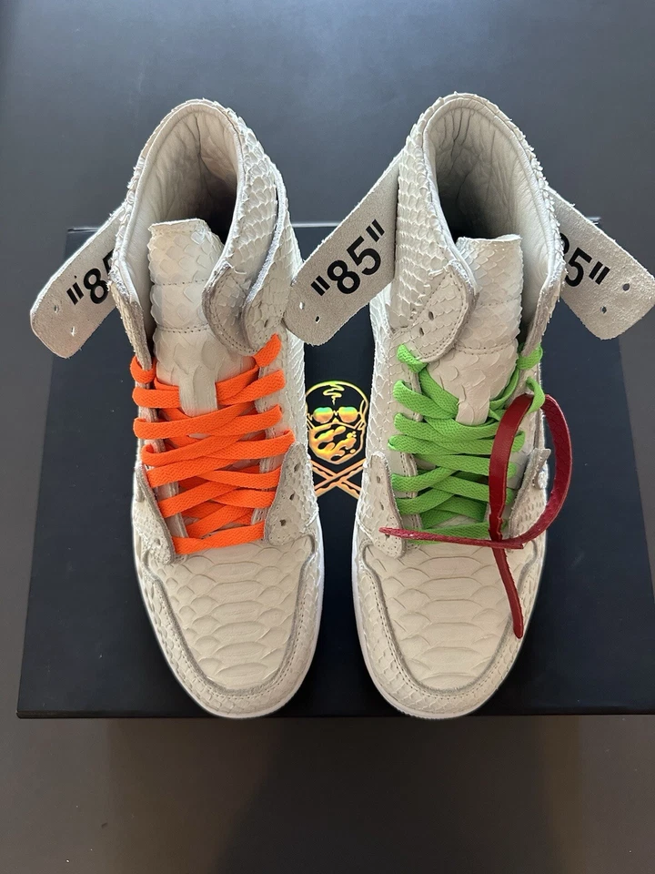 Tênis The Shoe Surgeon SRGN Air Jordan 1 Off-White Python Tamanho 9 - Lux Branco - Imagem 2 de 4