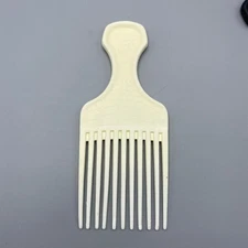 Vintage Goody Textured Plastic Hair Pick Lift Comb Off White Made in USA
