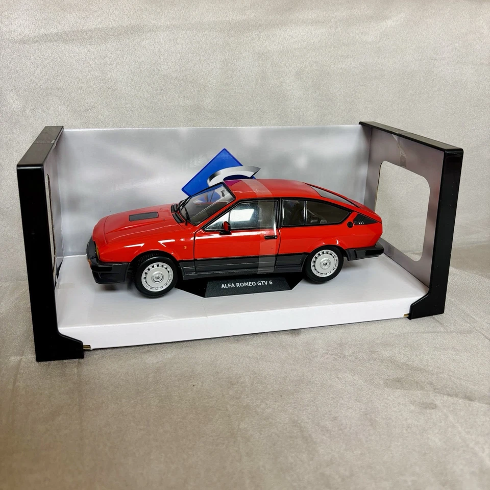 Alfa Romeo GTV 6 Rosso Solido 1/18 - Immagine 2 di 4