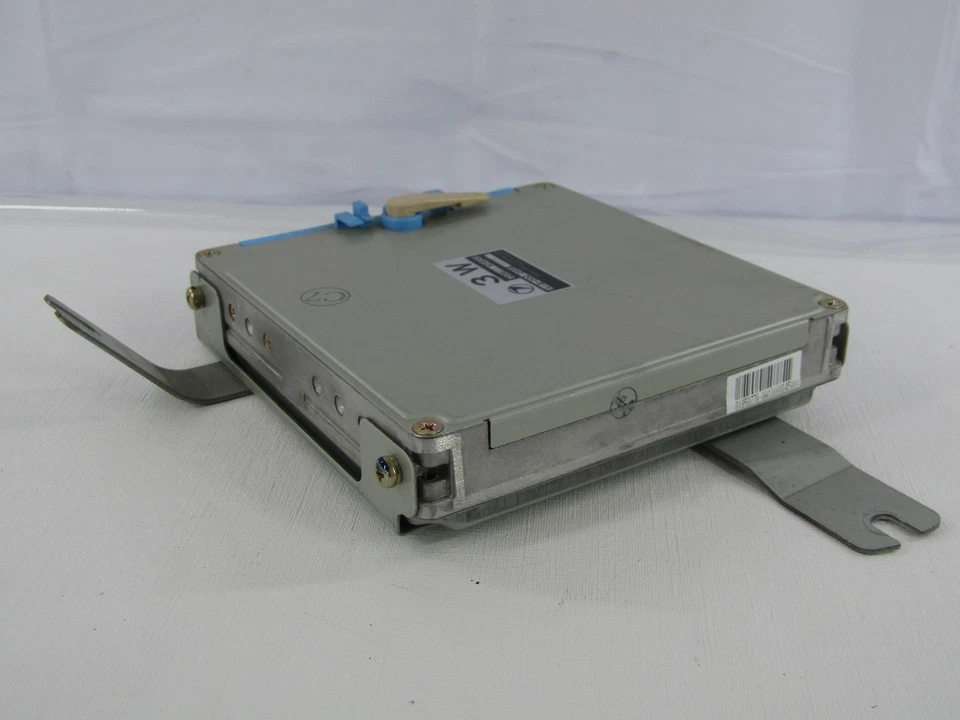 Компьютерный модуль управления двигателем 1997 Subaru Impreza EGI 2,2 л ECU ECM 22611AD400 - Изображение 4 из 4