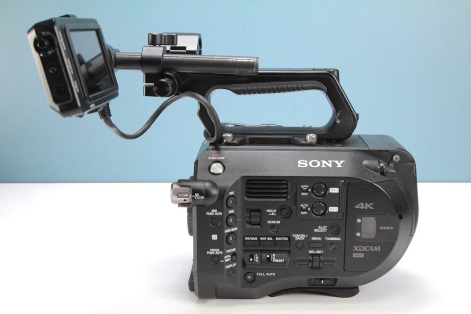 Sony PXW FS7 4K XDCAM Super 35 Camcorder Camera & 128GB  5x 64GB XQD Cards - Image 2 of 4