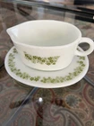 Vintage Pyrex Gravy Boat  1970’s  SPRING  BLOSSOM GREEN