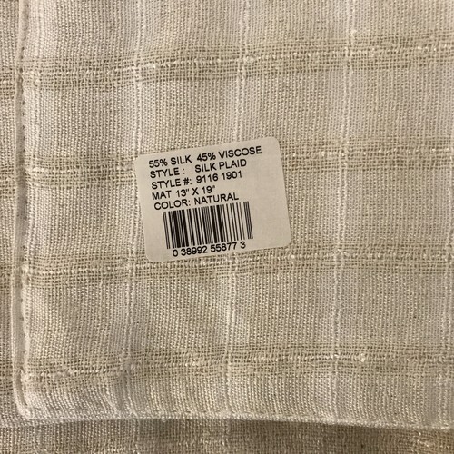 New Waterford By Wilton Court Silk Viscose Natural Beige 8 Placemats 18.5" x 13" - Picture 6 of 6