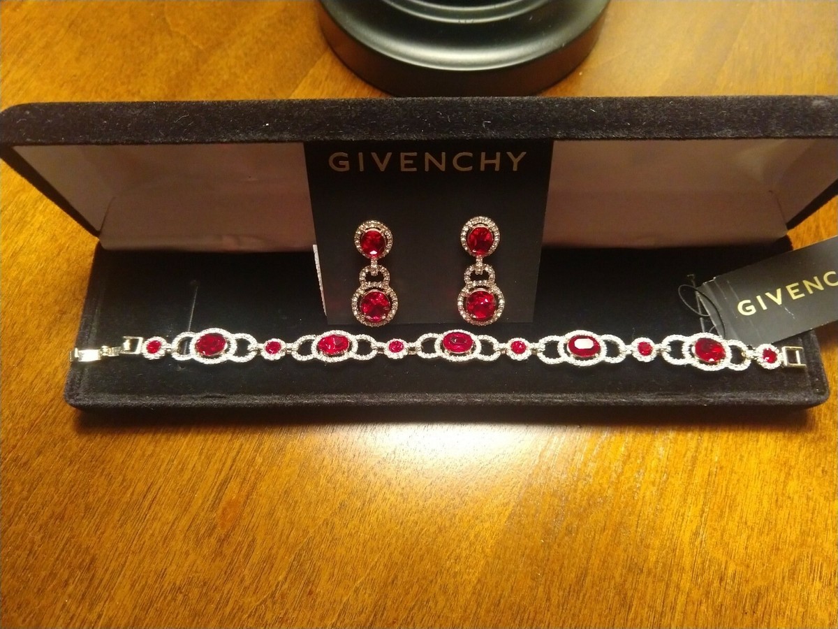 【NEW】GIVENCHY★ストーン＆クリスタル・ブレスレット GIVENCHY RUBY RED CRYSTAL BRACELET & EARRING SET NWT | eBay