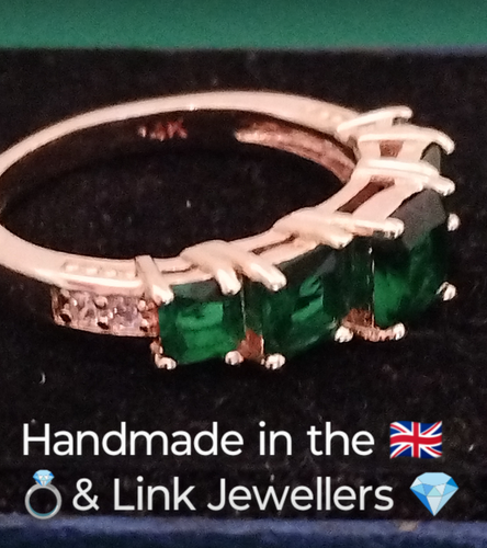 GN: Woman RoseGold Silver Ring Size R-S. 5 Princess Green Emeralds Simulated - Picture 2 of 6
