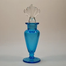 New Martinsville style blue glass perfume bottle with clam moondrop stopper 6in