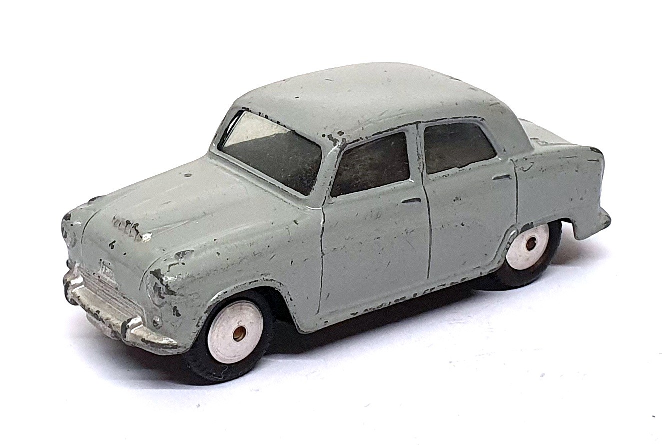 Miniature Austin A60 Cambridge 1:43 – Spot On (années 70) – Collection