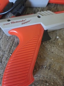 Nintendo NES Zapper Gun Lot of 2 Light Gun Orange w/ 2 Compatible Games