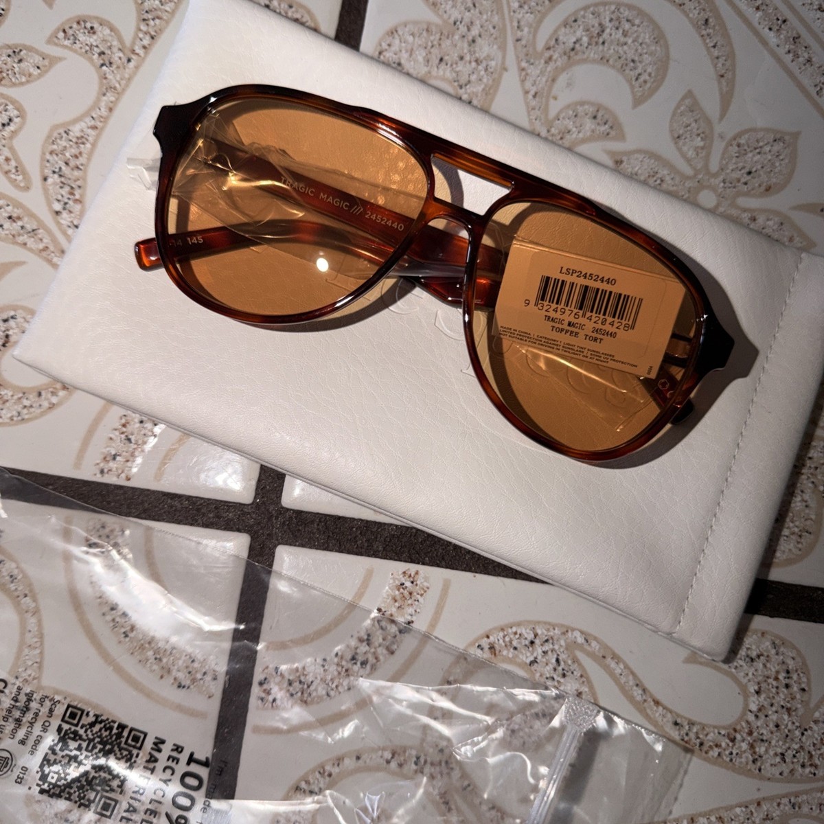 Le Specs TRAGIC MAGIC | TOFFEE TORT Sunglasses | eBay display picture 1