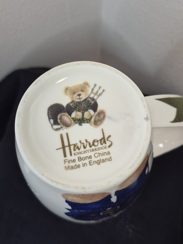 Harrods Knightsbridge Bobby Guard Teddy Bear Fine Bone China Coffee/Tea Mug 20oz - Bild 7 von 11