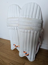 New Balance DC 580 Junior Batting Pads (Small Junior Size)
