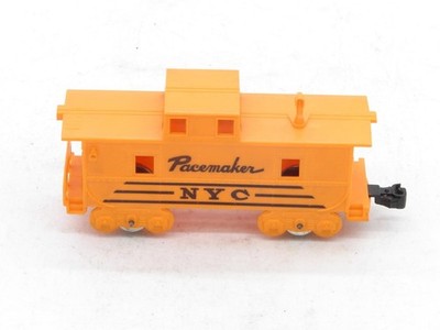 Marx Trains O-27 Gauge 4 Wheel Plastic Orange New York Central Caboose