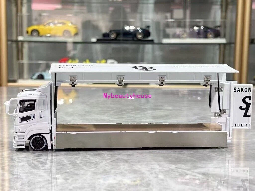 GCD 1:64 White LB Fuso Super Great Transport Truck Model