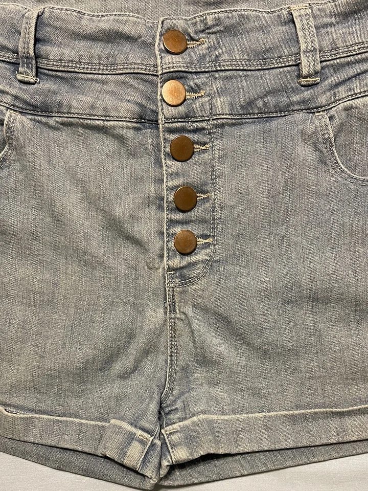 LOVE FIRE Blue Denim Button Fly Shorts Cuffed High Waist Stretch Juniors Size 15 - Image 4 of 4
