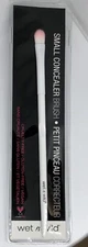 Wet n Wild Small Concealer Brush #C788 – Two-Tone Flat Head – Ergonomic Handle