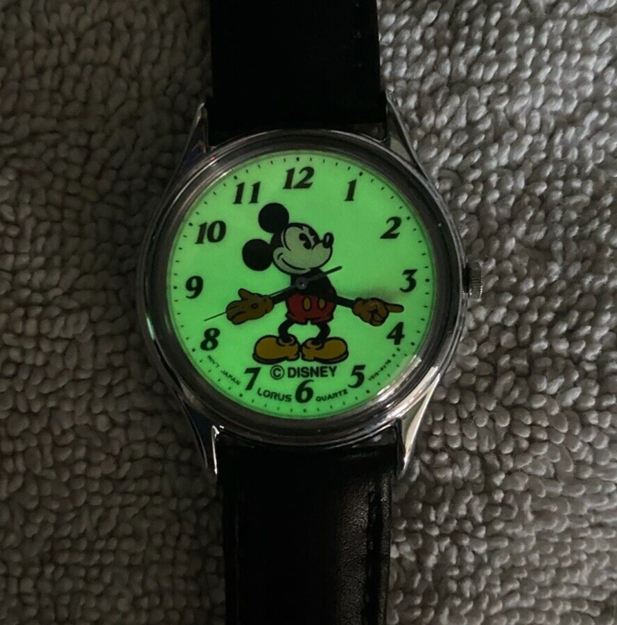 NEW Lorus‎ Disney Mickey Mouse Glow in The Dark Watch New In Package NOS Rare NEW Lorus Disney Mickey Mouse Glow in The Dark Watch New In  main image 2